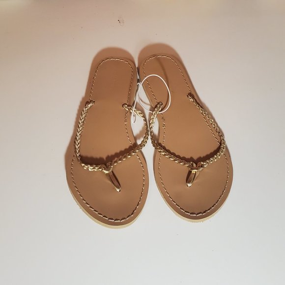 OLD NAVY Metallic Gold Flip Flops Sandals Sz 8 (NWOT) - Picture 1 of 2
